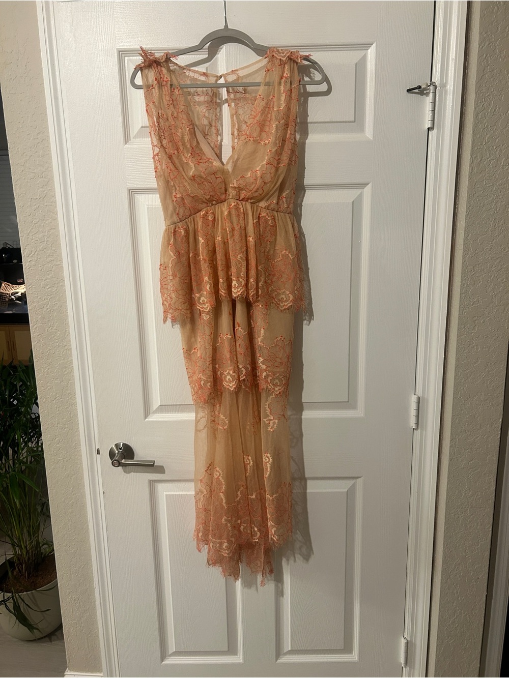 Alice McCall NWT Peach/Nude Lace Tiered Maxi Dress — US 6